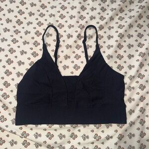 Old Navy ribbed power soft sports bra